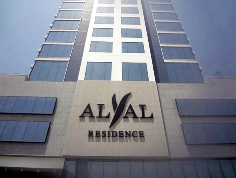 Royal Ambassador - Al Yal Suites Манама Екстер'єр фото
